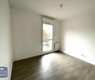 Location Appartement 3 pièces 70m² LILLE 59000 - Photo 3
