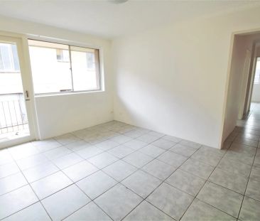 GAS COOKING AND FLOOR TILES THROUGH-OUT - IN THE HEART OF WESTMEAD ... - Photo 1