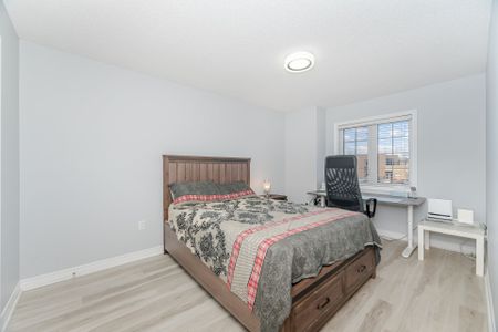 For Lease - 244 Raymond Road, Hamilton, Ontario - Photo 5