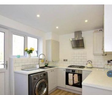 2 bedroom terraced house to rent - Photo 4