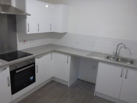 1 bed Apartment - To Let - Photo 2