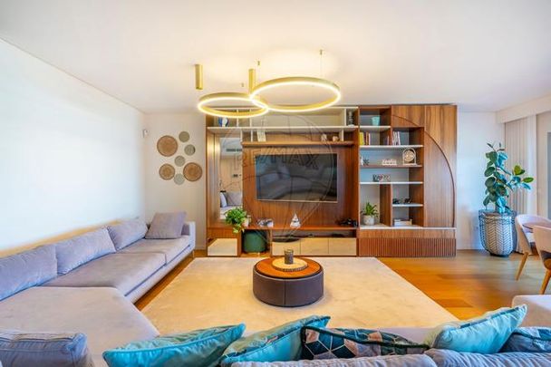 Apartamento T4 - Photo 1