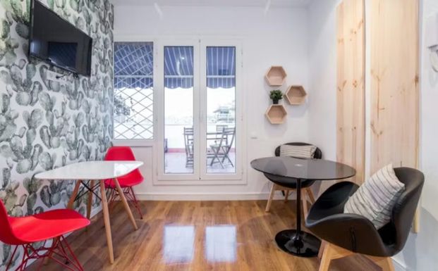 Avinguda de la Riera de Cassoles, Barcelona, Catalonia 08012 - Photo 1