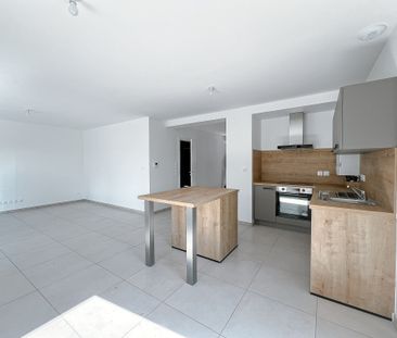 Villa neuve mitoyenne avec jardin (FRANCE) - Photo 1