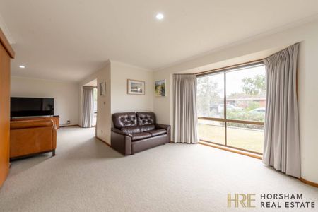 Luxurious Living in West Location - Photo 4