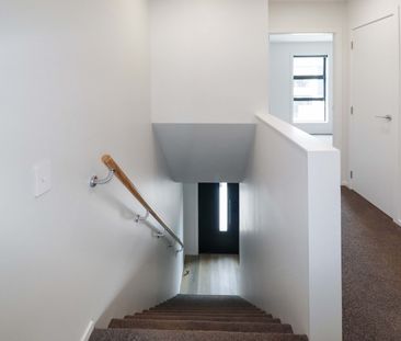 Wainui Gem! - Photo 3