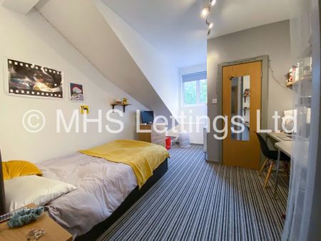 7 Bedroom End Terraced House for rent in Victoria Road - Photo 2