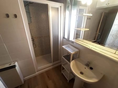 Calle de Pico Cejo, Madrid, Community of Madrid 28038 - Photo 2