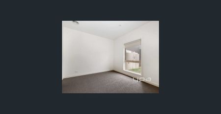 Charming Duplex in Convenient Fawkner Location - Photo 4