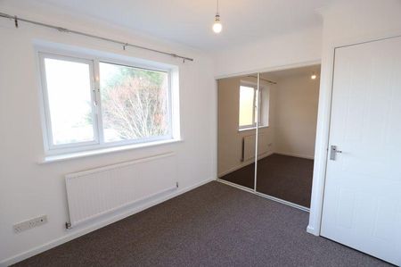 2 bedroom semi-detached house to rent - Photo 2