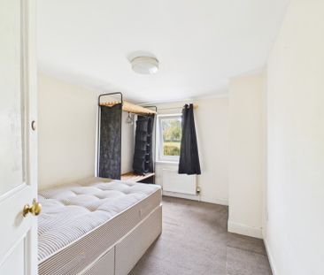 Room 3, 23 Marle Hill Road, Cheltenham - Photo 1