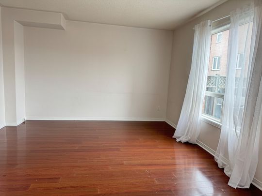 For Lease - 830 Avonshire Court Unit# Upper and main, Mississauga, Ontario - Photo 1