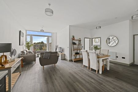 Guild House - Photo 2