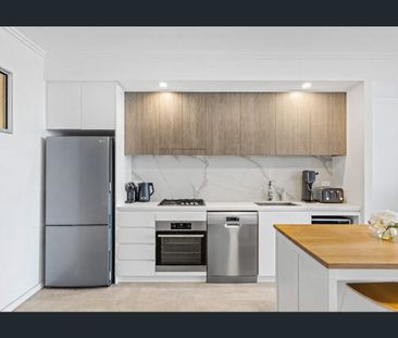 Modern & Spacious Apartment in Prime Blacktown Location - Photo 3