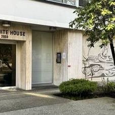 The White House - Photo 4