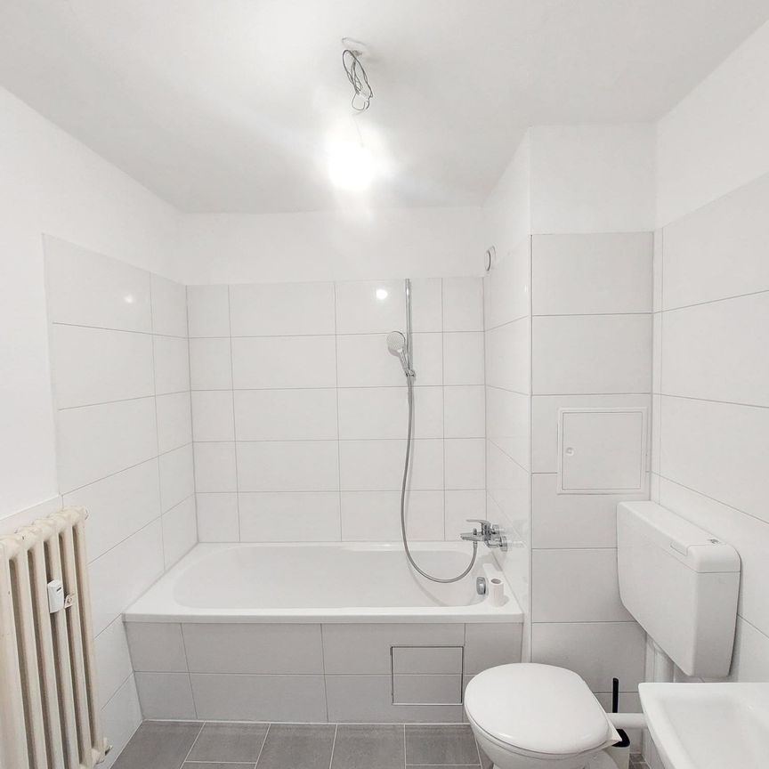 Heimwerker aufgepasst: 1-Zimmer-Wohnung mit Balkon sucht neue Mieter! - Photo 1