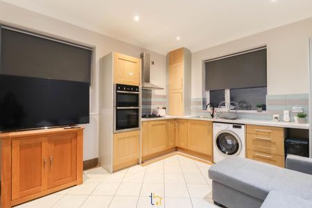 2 bedroom apartment to rent - Photo 4