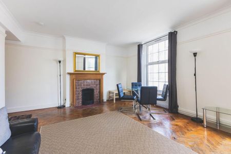 4 bedroom flat to rent - Photo 2