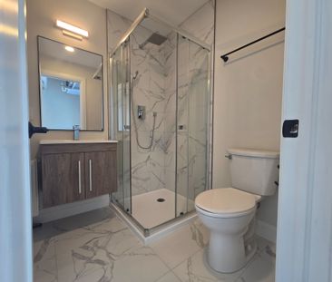 For Lease - 241 Front Street Unit# 202, Belleville, Ontario - Photo 3