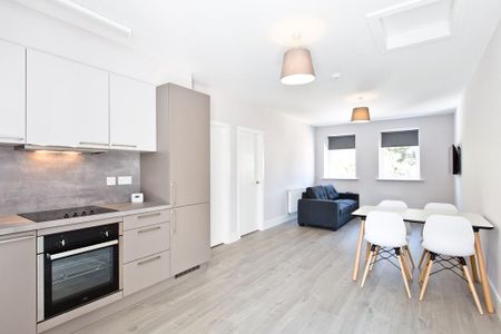 2 bedroom flat to rent - Photo 4