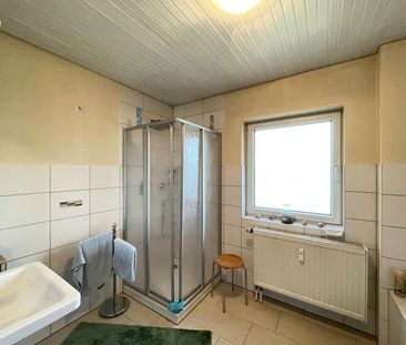 Natur pur! Schöne 2-Zimmer-Balkon-Wohnung mit Einbauküche & Garagen... - Photo 5