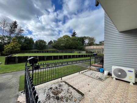 Unit 12, 44 Carlos Drive, Flat Bush, Auckland - Photo 4