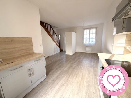 Location Maison 3 pièces 44m² SULLY SUR LOIRE 45600 - Photo 2