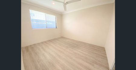 2 BEDROOM DUPLEX IN PARADISE POINT!!! - Photo 3