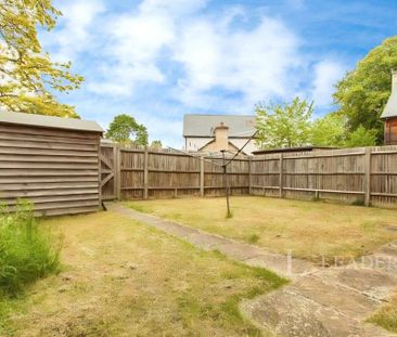 3 bedroom semi-detached house to rent - Photo 6