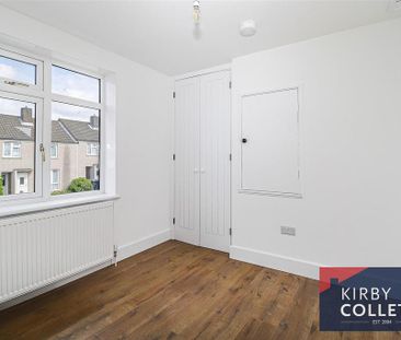 3 bedroom semi-detached house to rent - Photo 6