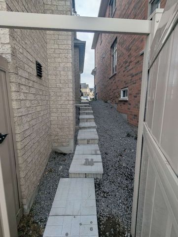 For Lease - 27 Bill Guy Drive Unit# Basement, Georgina, Ontario - Photo 2