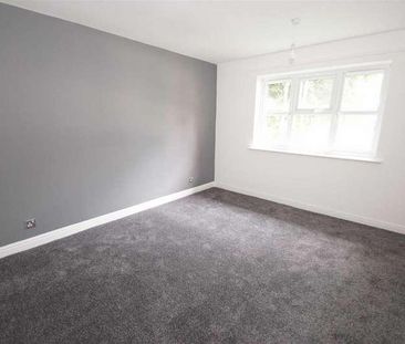 Parkwood Court, Roundhay, LS8 - Photo 2