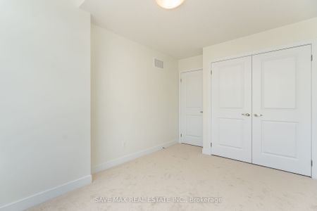 For Lease - 1082 Thompson Drive, Oshawa, Ontario - Photo 2