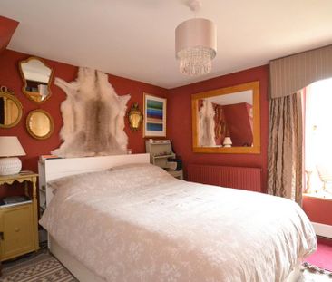 2 bedroom semi-detached house to rent - Photo 2