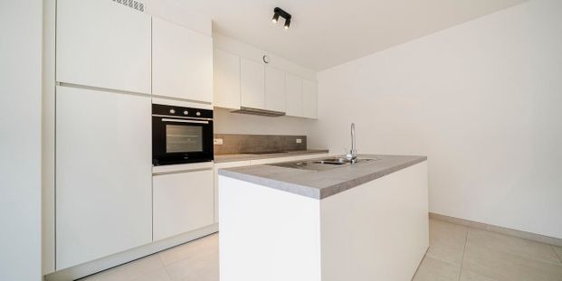 Woning te huur in Schaarbeek voor € 2.250 met 3 slaapkamers - Photo 1