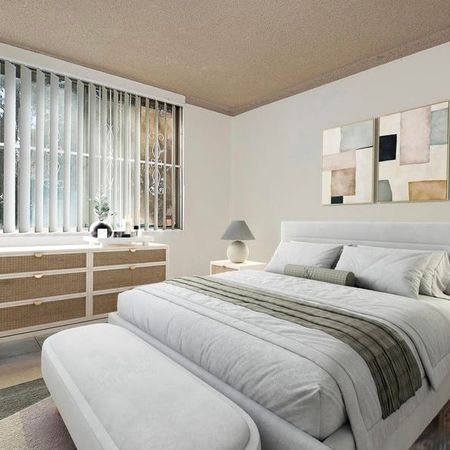 PRIME LOCATION - Photo 3