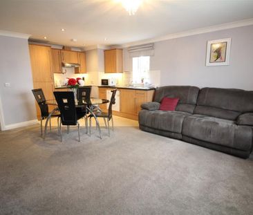 Dorchester Road, Upton - Photo 2