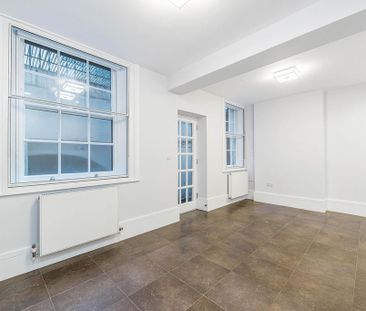 3 bedroom flat to rent - Photo 2