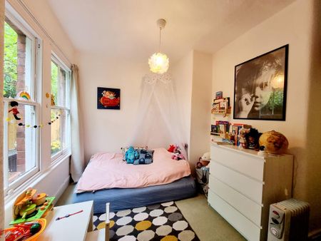 2 bedroom flat to rent - Photo 4