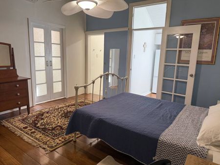 Healthcare Haven!! Private One-Bedroom Unit with All-Inclusive Comfort Near the Hospital - Photo 3