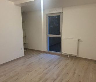 T2 AVEC LOGGIA ET PARKING - Photo 5