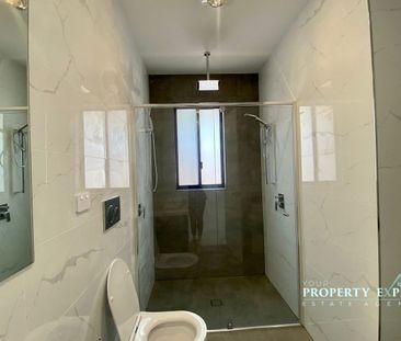 2 Bedrooms Granny flat in the Gables - Photo 3