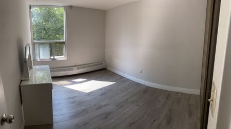 For Lease - 60 Pavane Link Way Unit# R2-2, Toronto, Ontario - Photo 3