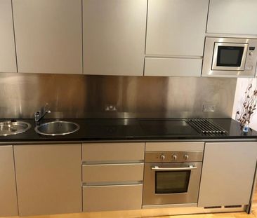 1 bedroom Flat To Let - Photo 3