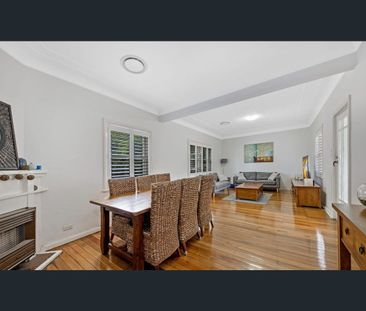 Robust residence nestled in one of Normanhurst's premier streets - Photo 4