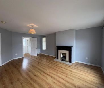 106 Mill Street, Comber, BT23 5EQ - Photo 2