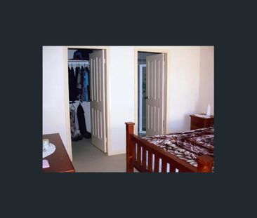 Spacious 3-bedroom villa with 2 bathrooms in good condition - Photo 4