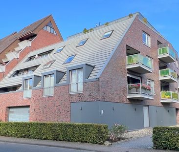 Großzügige Komfort-Wohnung mit Garage und 2 Dachterrassen am Yachth... - Photo 1