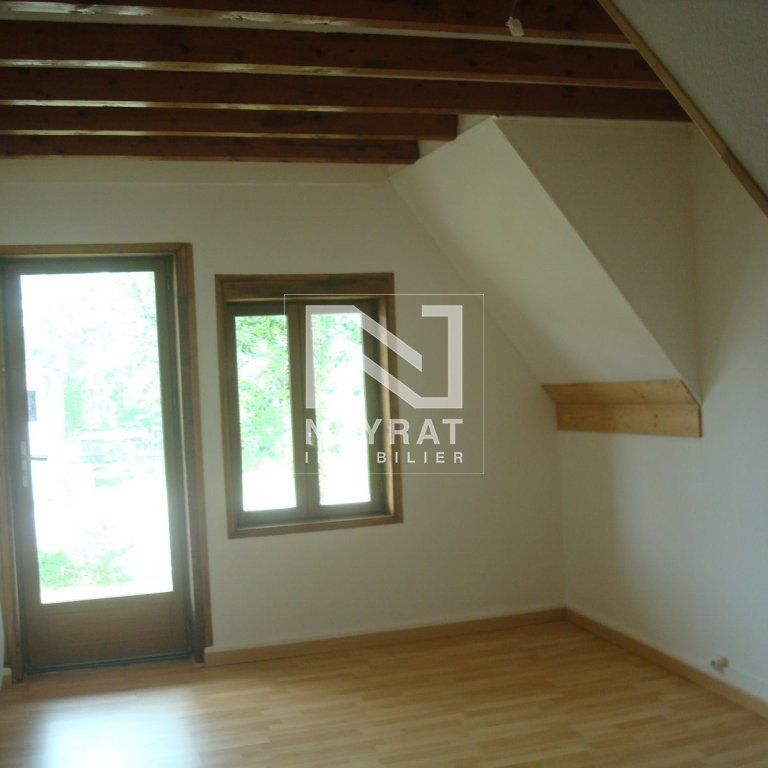 Location Maison 4 pièces 94m² LOUHANS 71500 - Photo 1