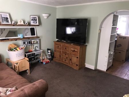 Crown Gardens, Brighton - Photo 3